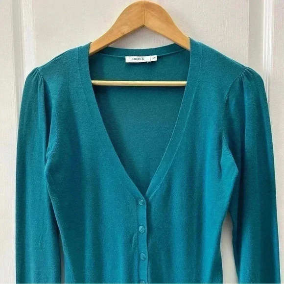 Ricki’s Cardigan V Neck Button Front Sweater Fitted Teal Green Size Small - Picture 6 of 16